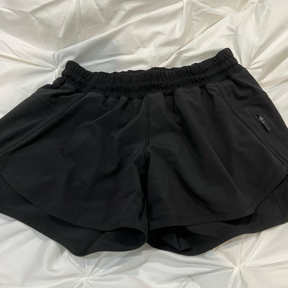 Luluemon shorts black size 8
